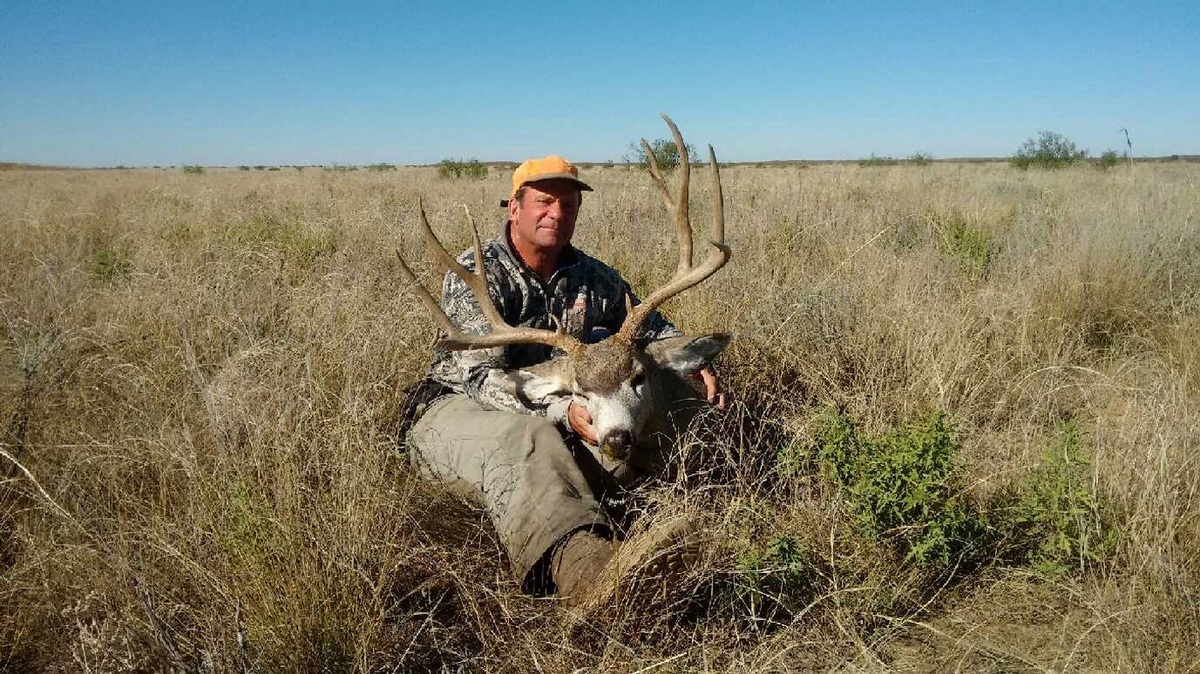 Mule Deer Hunts 18